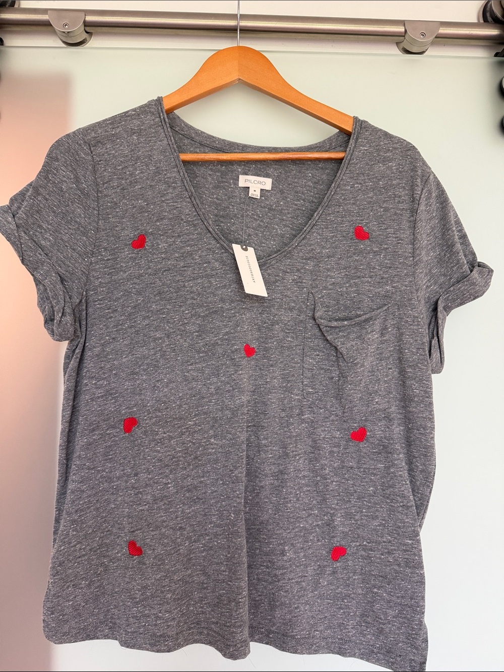NWT Anthropologie Pilcro Women's Gray V-Neck Tee with Red Heart Embroidery-med